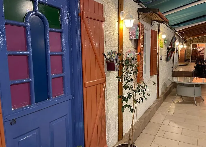 Отель Colophon Гумульдур